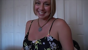 Cumshot On Mom'S Big Ass In Pov Video