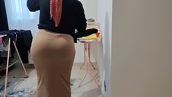 I'M Obsessed With My Stepmother'S Curvy Butt And Crave To Have Sex With It